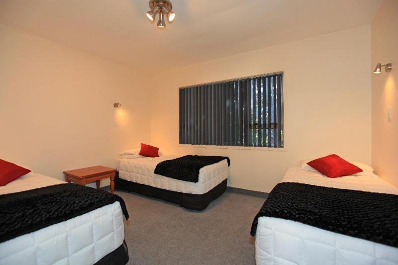 Kapiti Lindale Motel And Conference Centre Paraparaumu Zimmer foto