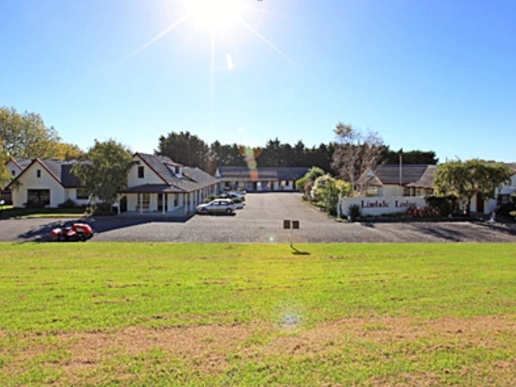 Kapiti Lindale Motel And Conference Centre Paraparaumu Exterior foto